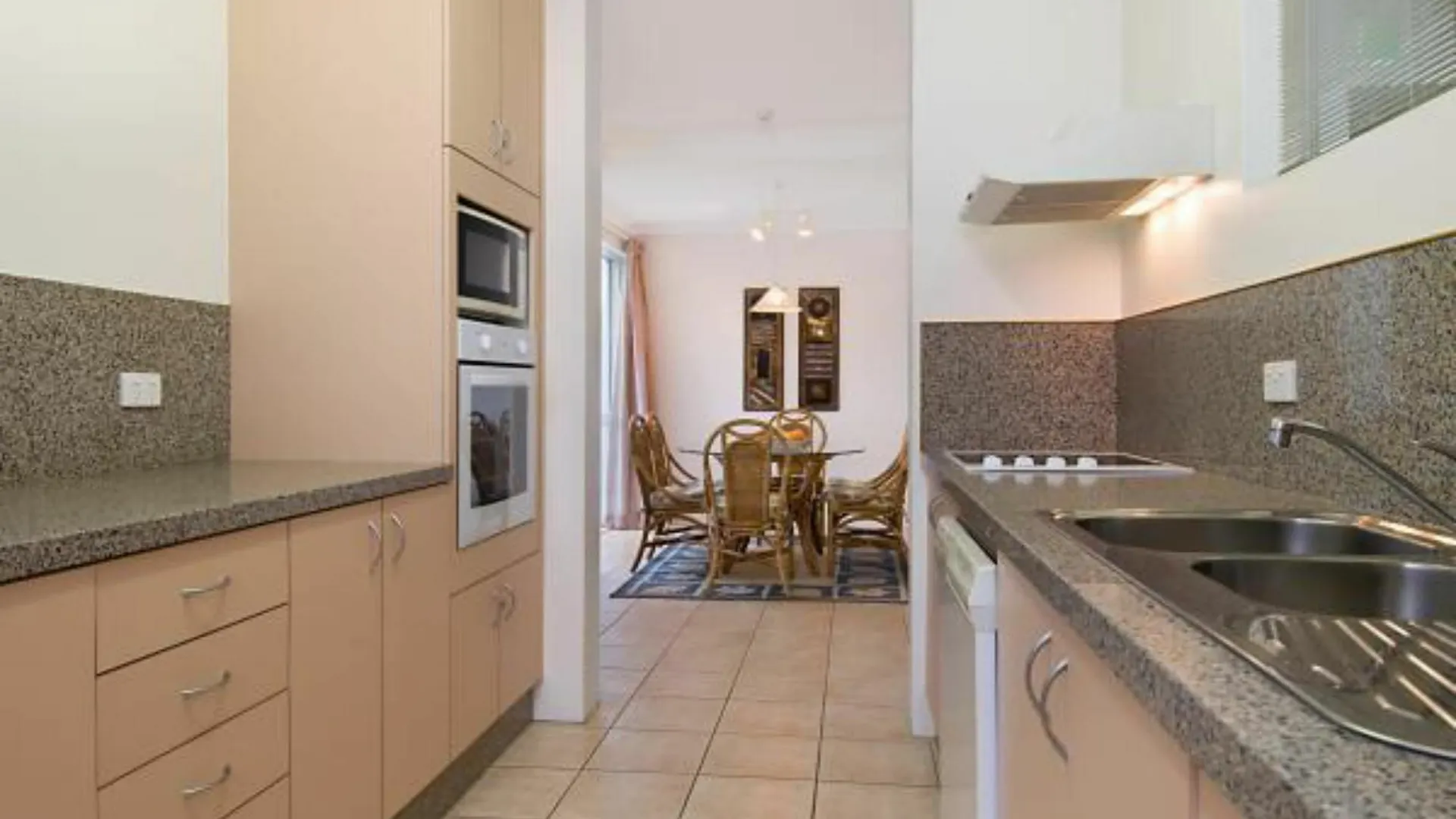 Palm Cove Penthouse Accommodation Apartment Palm Cove