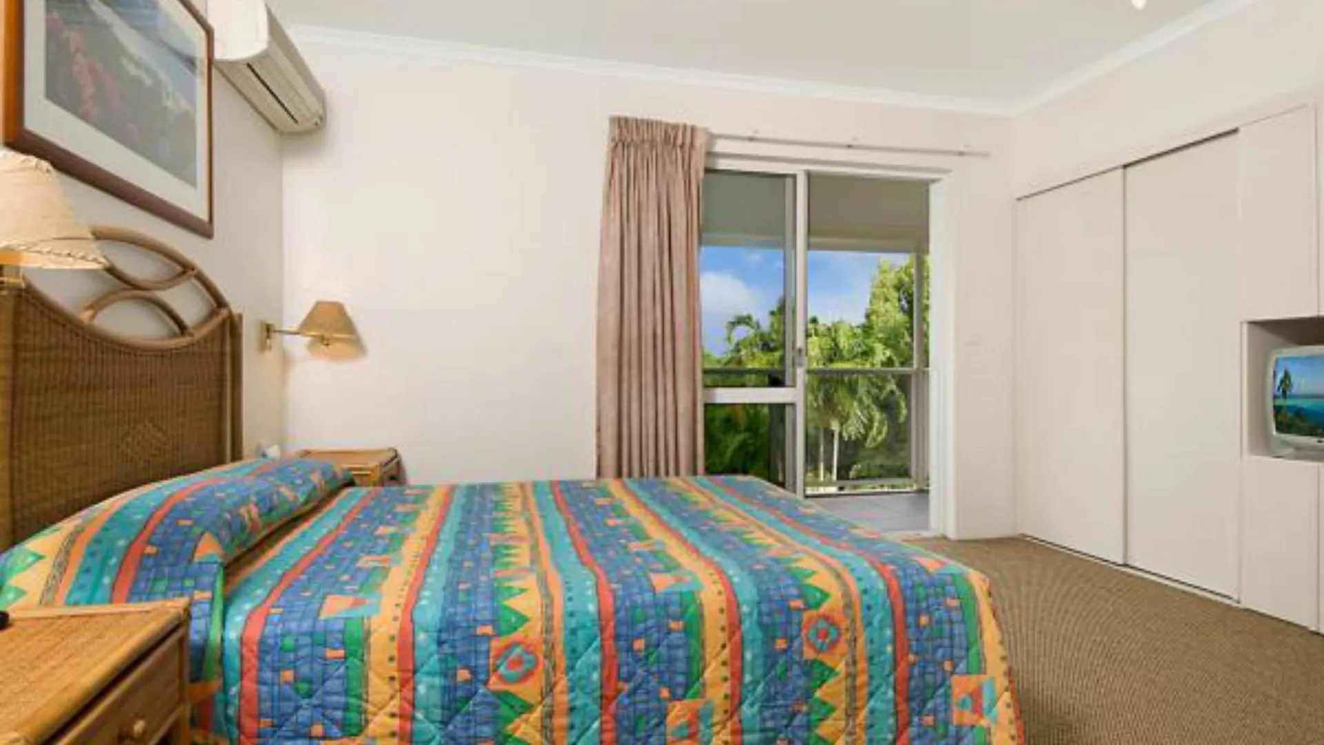 Apartment Palm Cove Penthouse Accommodation